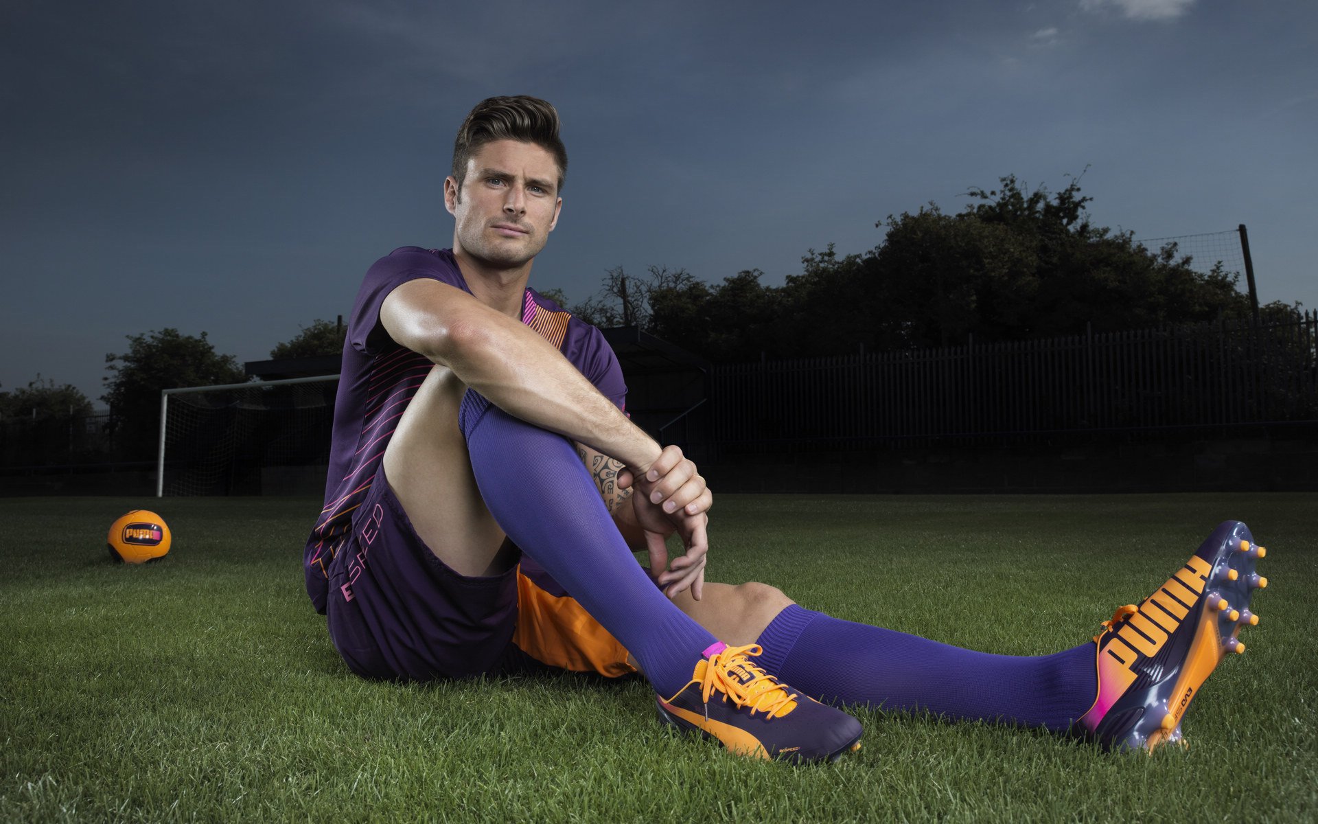 拉米尼·雅马尔闪耀欧冠之夜，VAR力挽狂澜助巴萨绝地求生，拉米什桑尼巴尔瓦尼